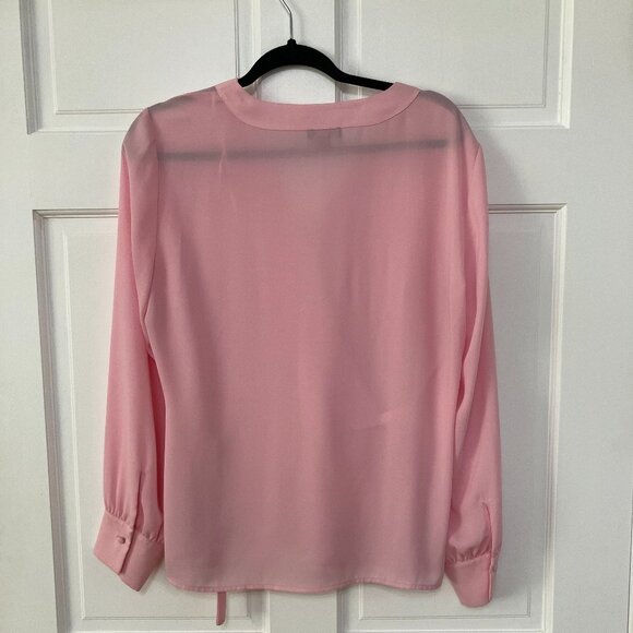 Vince Camuto Wrap Top Size Large - Picture 2 of 2